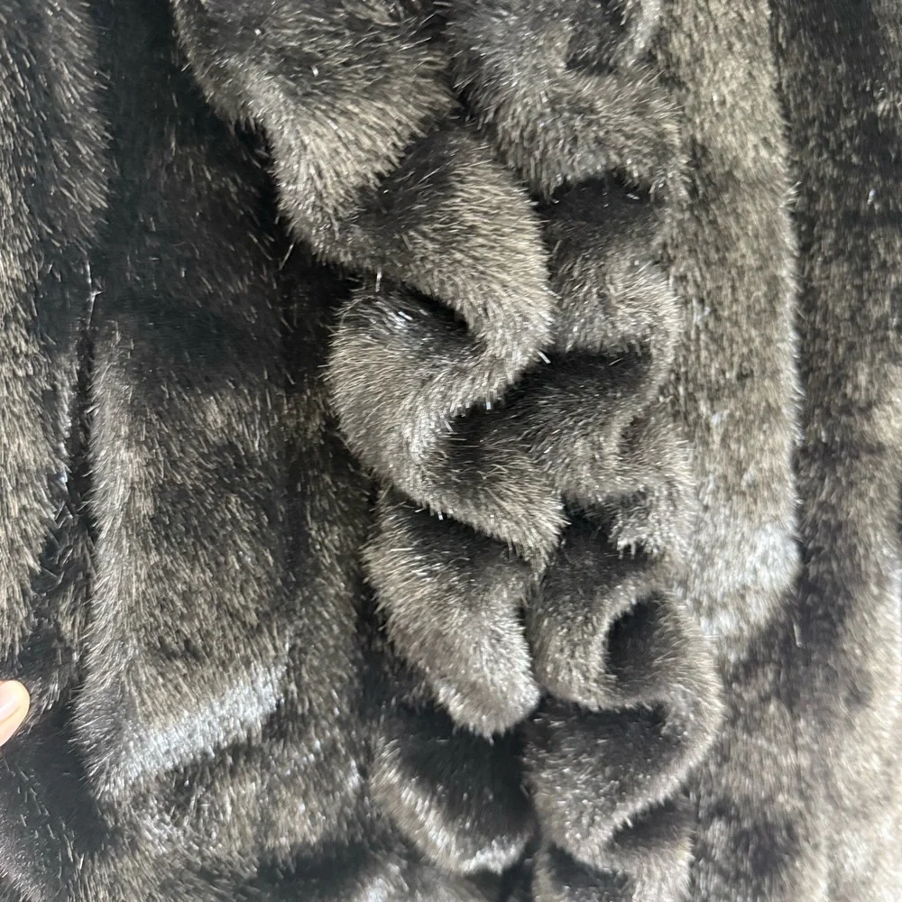 Dennis Basso Luxurious Black Faux Fur Mink Coat Shawl Collar Women’s Medium NWOT - Picture 6 of 14